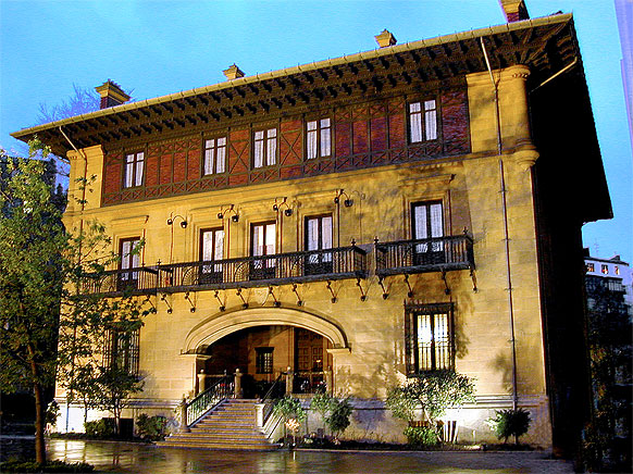 Fachada del Palacio Ibaigane, la sede institucional del Athletic Club.